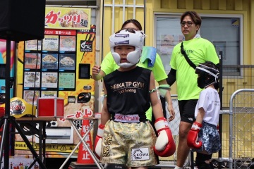 0D773C73-C96F-48B0-9F3C-41797301AA4F